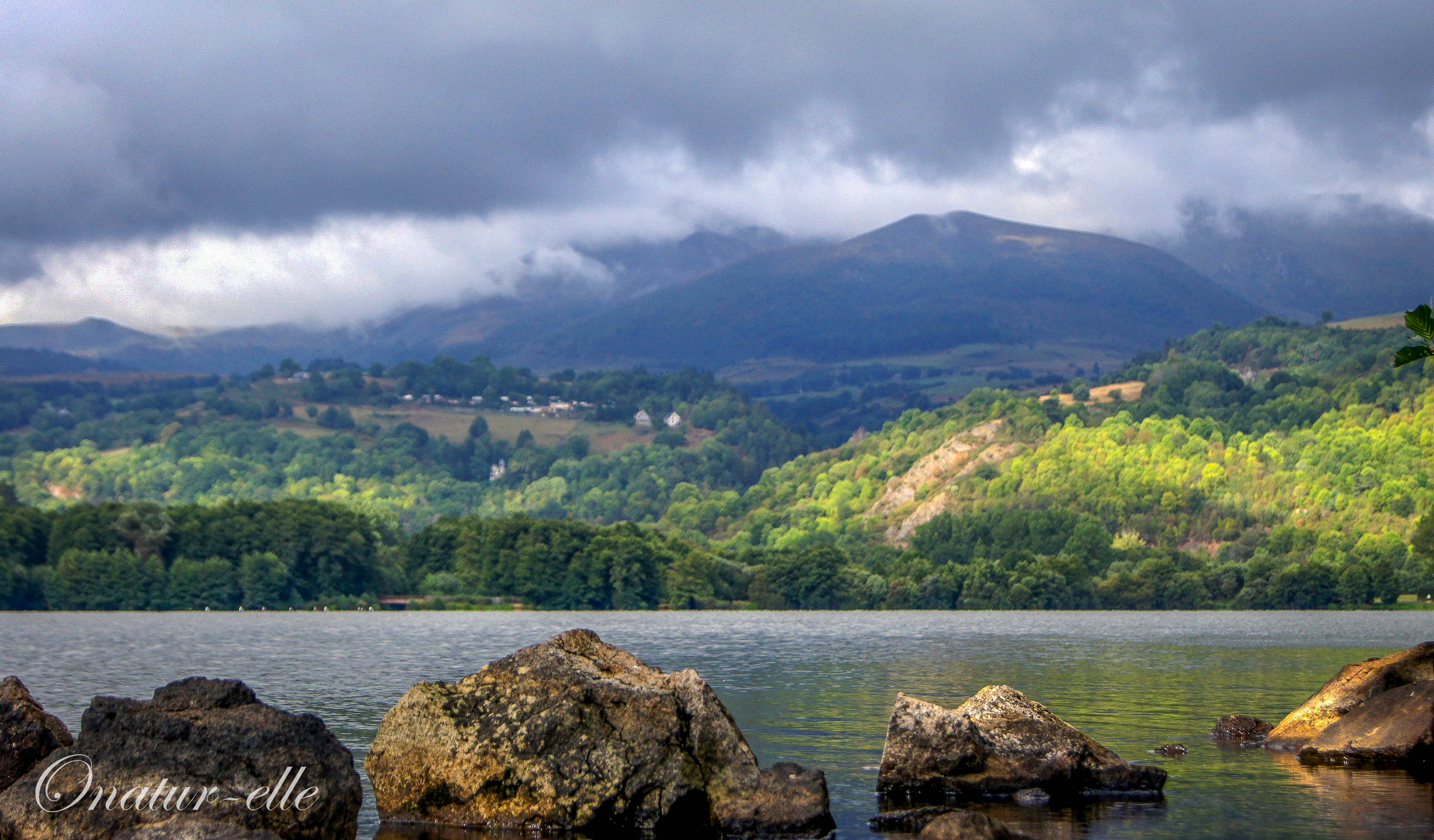 Au Lac Chambon