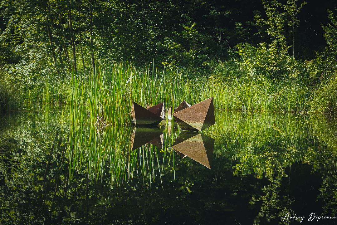 Petits bateaux de fer